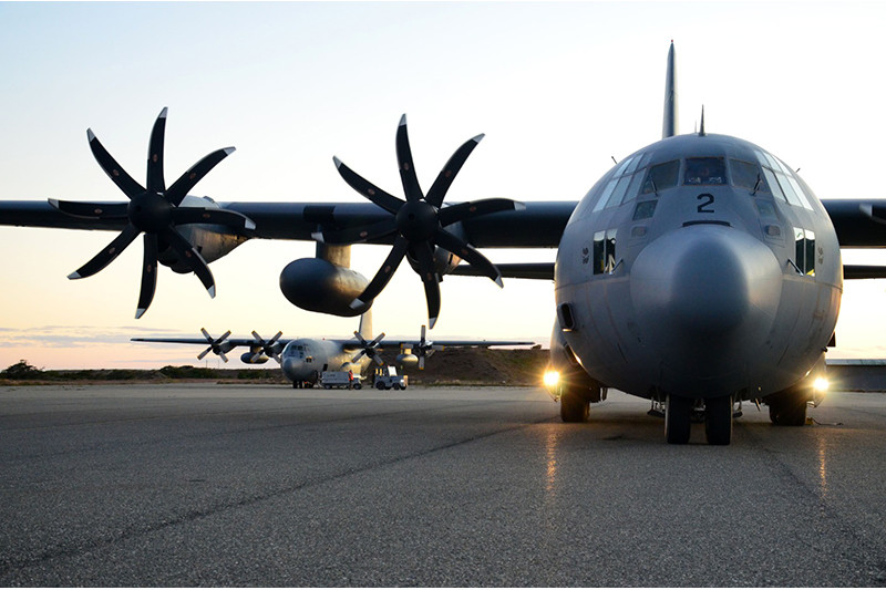 Aviones C 130 Hercules en la base aérea Chabunco tras efectuar el vuelo de traslado del personal desplegado en la operación Estrella Polar III y en la Estación Polar Científica Conjunta Glaciar Un