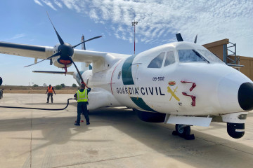 04012025 repostaje del avion CN235 de la GC tras su mision de Vigilancia Maritima