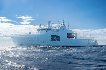 HMCS Margaret Brooke (AOPV 431) Firma Canadian Armed Forces