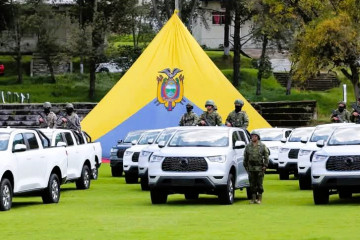 Camionetas Ejercito. FFAA Ecuador