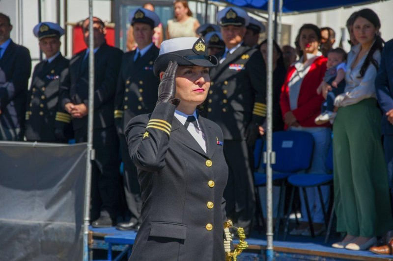 Teniente 1° Litoral Camila Ovalle asume el mando de la Capitanía de Puerto de Talcahuano Firma Armada de Chile