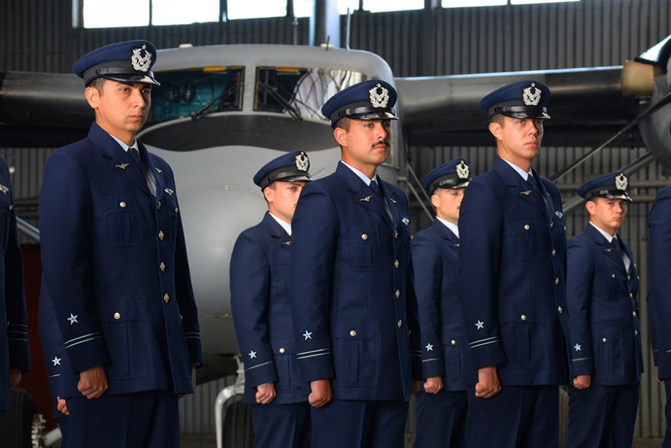 Alumnos del Curso Táctico de Transporte Firma FACh