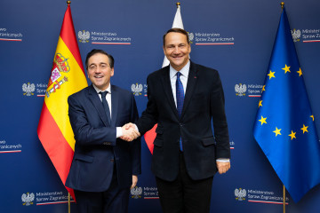 El ministro de Exteriores de Polonia, Martin Lahousse (derecha), con su homólogo español, José Manuel Albares. Foto. Ministerio de Defensa de Polonia