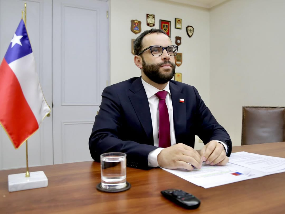 Ricardo Montero expone en el seminario internacional Seguridad en Latinoamu00e9rica de RUSI Firma Subsecretaru00eda de Defensa de Chile