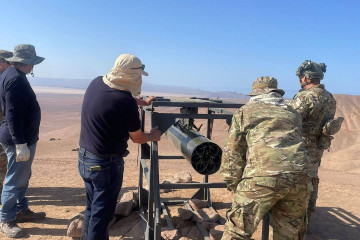 Pruebas funcionales del cohete Oton MK 40 de 70 mm de Famae en Arica Firma Brigada Motorizada N°4 Rancagua del Ejército de Chile