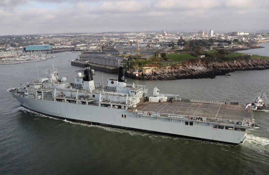 Royal Navy Equipment Albion Class 02 landing platform docks