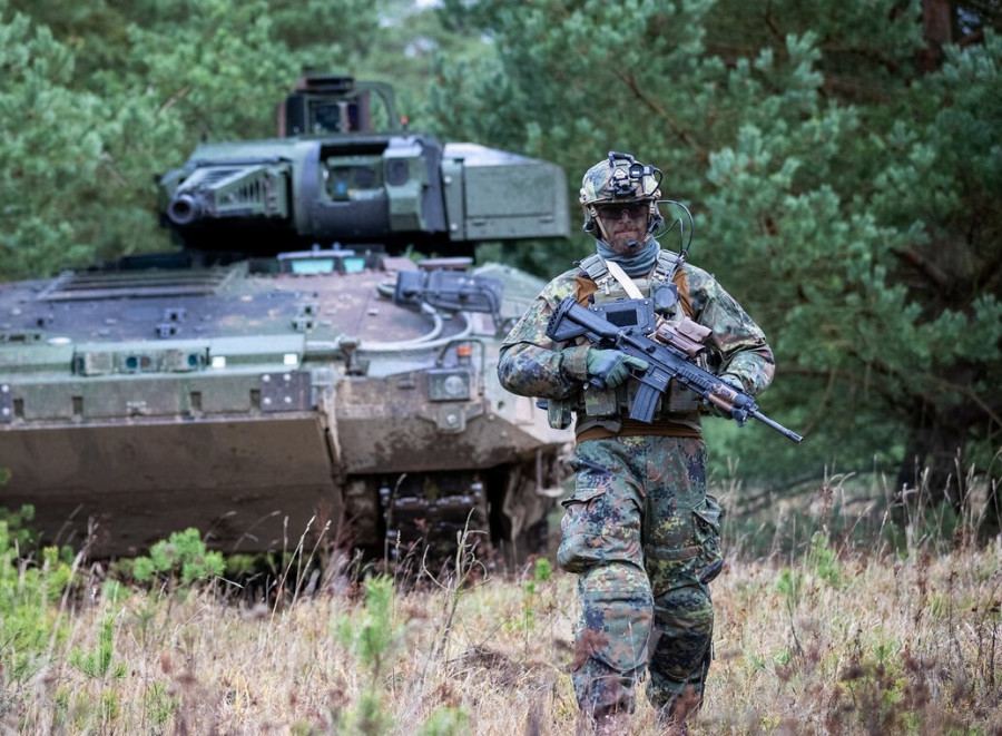 Militar dotado de un sistema de soldado de infantería del futuro de Rheinmetall. Foto. Rheinmetall