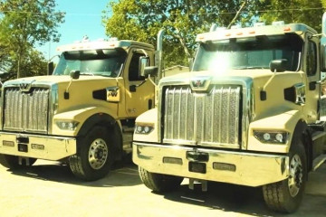 Haiti PoliciaNacionaL WesternStar 48X Présidence d'Haïti