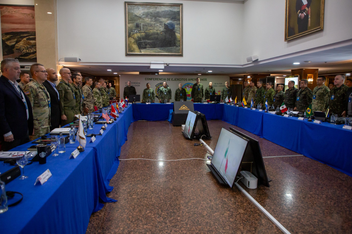 Delegados de la 4u00aa Conferencia Especializada del Ciclo XXXVI de la Conferencia de Eju00e9rcitos Americanos Firma Eju00e9rcito de Tierra espau00f1ol