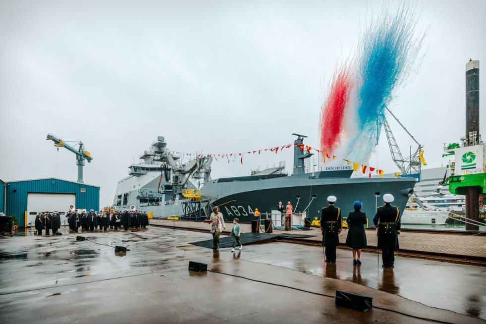 Bautismo del buque de apoyo en combate neerlandés Den Helder. Foto. Damen Naval