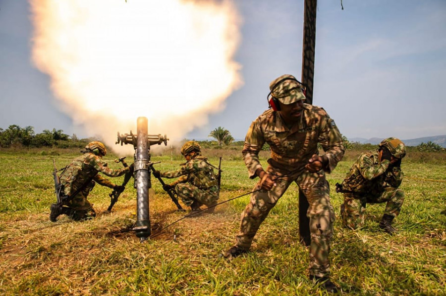 Mortero 120 en ejercicio de fuego. Foto Ejercito Colombiano