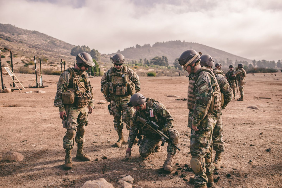 Infantes de Marina en entrenamiento en el Fuerte IM Contraalmirante Félix Aguayo Bastidas en Concón Firma Armada de Chile