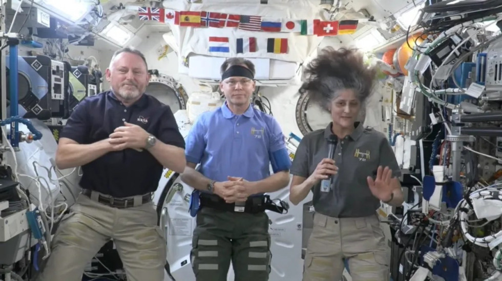 Los astronautas de EEUU de la ISS critican a Musk por querer desorbitar ya la estación