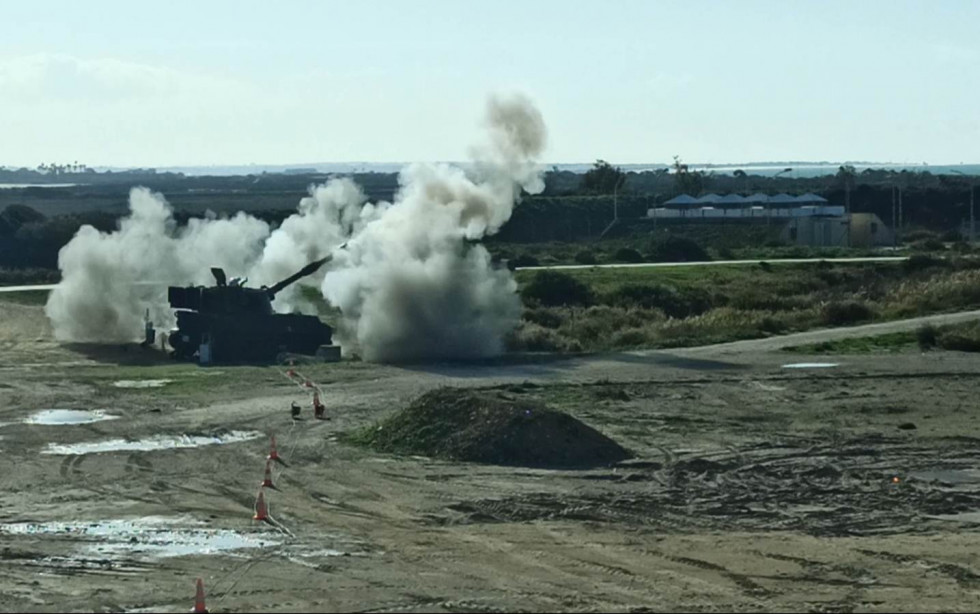 Pruebas de certificacion de tubos del M109 en Torregorda