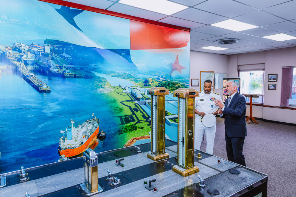 Visita de febrero del jefe del Southcom al Canal de Panamá