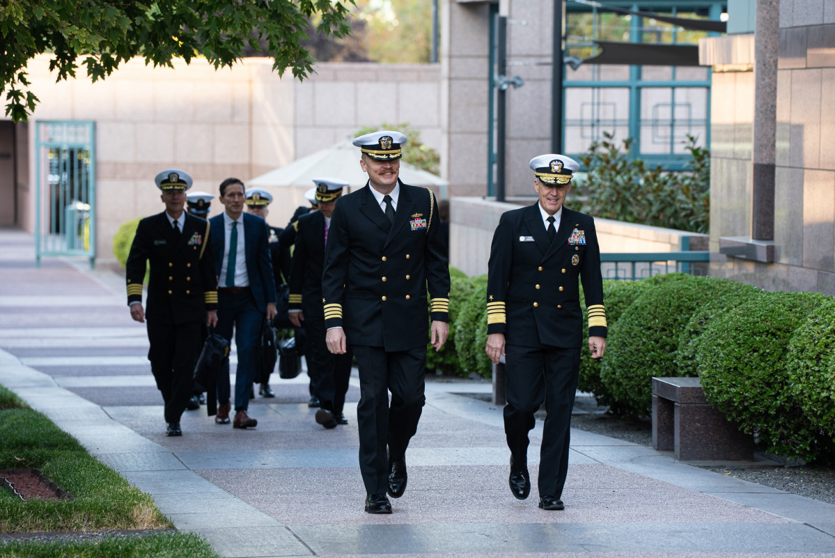 Almirante Koehler en la embajada de Estados Unidos Firma US Embassy Santiago