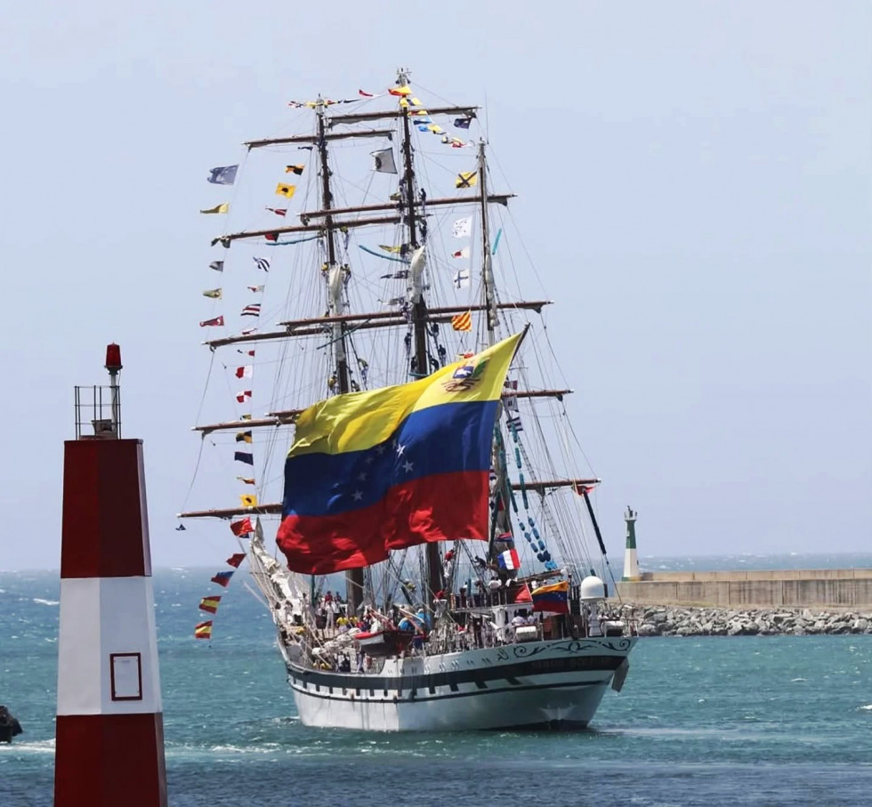 Venezuela­ Armada Simon Bolivar BE 11 AV