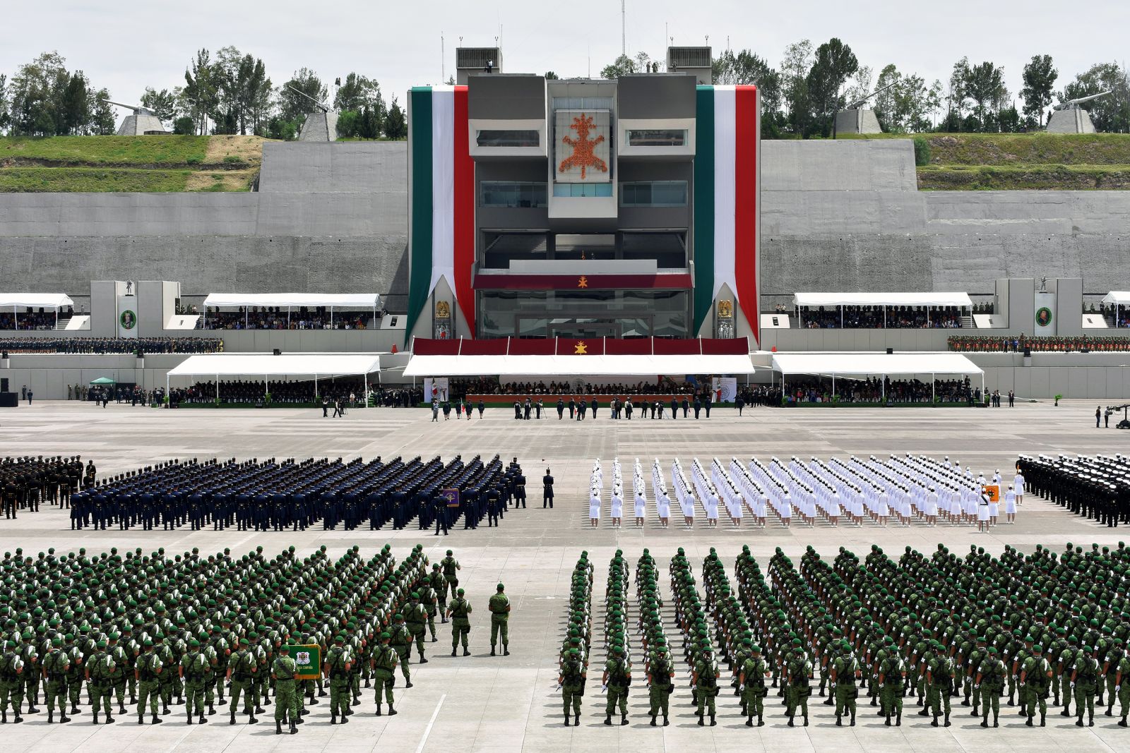 el ejército mexicano celebra el 194 aniversario del heroico colegio militar